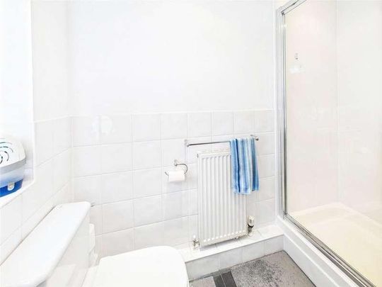 Dawlish Close, Bramhall, Stockport, Greater Manchester, SK7 - Photo 1