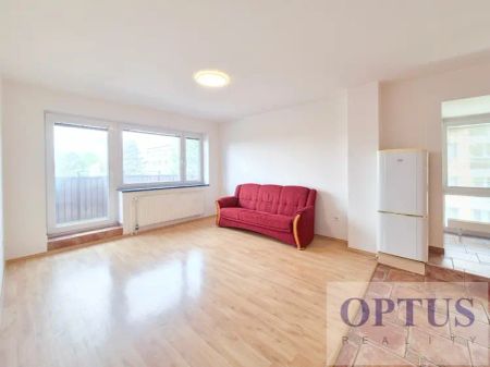 Říčany, Melantrichova ul., moderní světlý byt 2 + k.k., balkon, sklep, 60 m - Фото 4