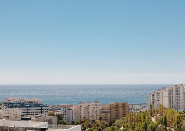 Magnificent apartment, close to the beach, in Estepona