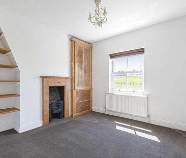 One Tree Hill Road, Guildford, GU4 - Photo 3