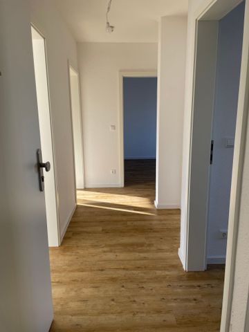 Modernisierte 3-Zi.-Whg. mit Balkon in angrenzender Nähe zu E-Haarzopf! - Photo 4