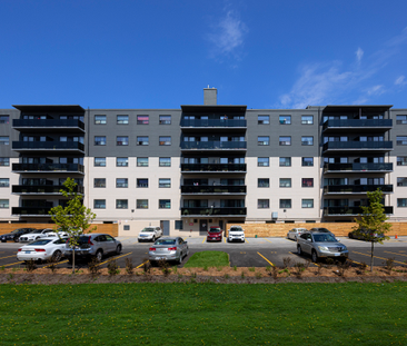 70 Parkwoods Village Drive - Photo 6 | Rentumo