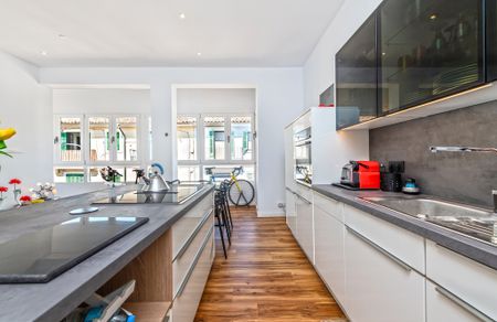 Apartamento amueblado, 2 dormitorios, 2 baños, terraza comunitaria, Santa Catalina, Palma. - Photo 3