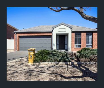 19A Cardinal Road, Oak Park, Vic 3046 - Photo 4