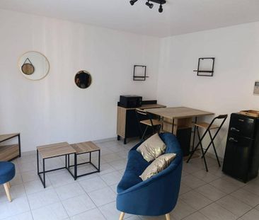 Location appartement t1 2 pièces 26 m² à Villefranche-de-Rouergue (... - Photo 1