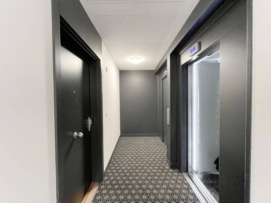 Rental Apartment Paris 18th Chapelle - Photo 1