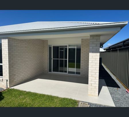 8 Algona Road, Forster, NSW 2428 - Photo 2