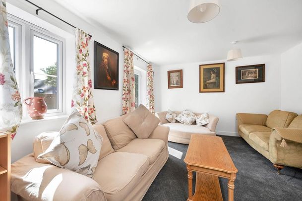 4 bedroom townhouse to rent - Photo 1