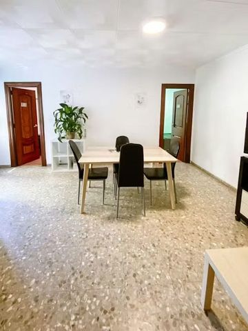 Carrer Pintor José Mongrell, Valencia, Valencian Community 46022 - Foto 4