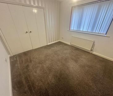 4 bedroom detached house to rent - Photo 5