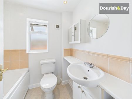 4 bed detached house to rent in Padstow Drive, Saxonfields, Stafford ST17 - Photo 4