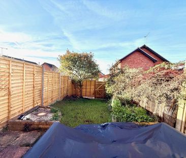 2 bedroom terraced house to rent - Photo 3