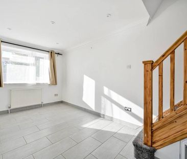 2 bedroom semi-detached house to rent - Photo 2
