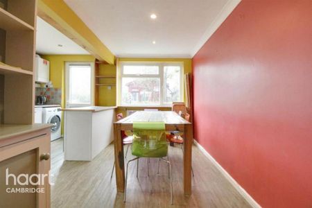 3 bedroom terraced house to rent - Photo 3