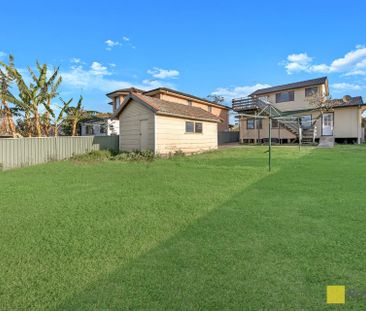 Location Location - Neat & Tidy Residence - Photo 5