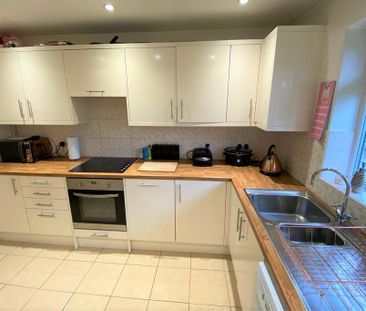 2 bedroom flat to rent - Photo 4