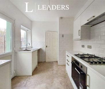 1 bedroom apartment to rent Fairfax Drive, Westcliff-on-Sea, SS0 - Photo 2