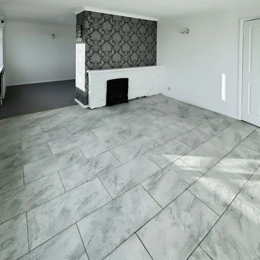 4 bedroom House To Let Total Size: 1152 SQ FT - Photo 1