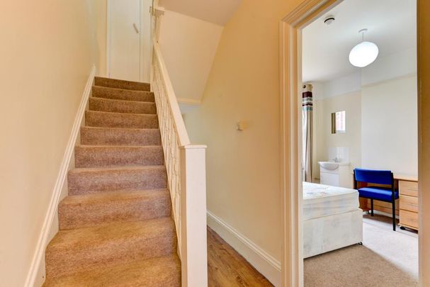 6 bedroom house to rent - Photo 1