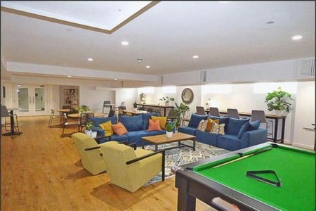 1 Bedroom Apartment To Let - Photo 2