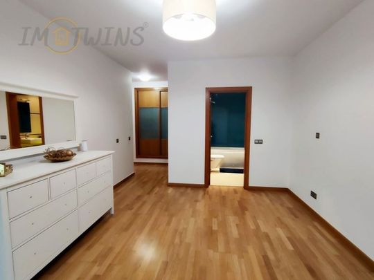 4 bedroom luxury Flat for rent in Zona Ribeirinha, Portimão, Distrito de Faro - Photo 1