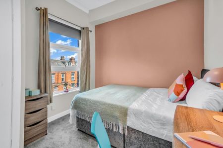 5 bedroom flat to rent - Photo 5