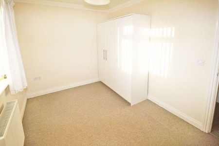 2 bedroom maisonette to rent - Photo 5