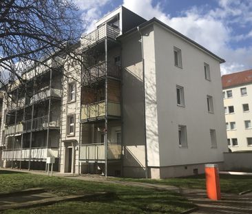 Gemütliche 3-Zimmer-Wohnung mit großem Balkon in Neue Neustadt! - Photo 1