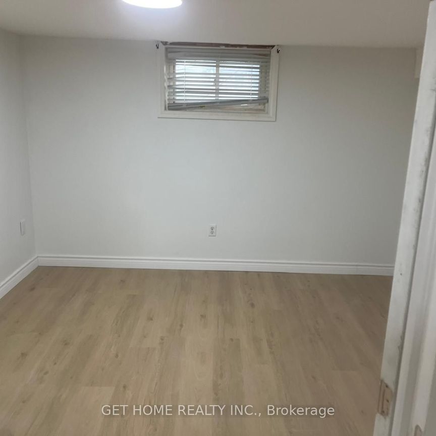 For Lease - 116 Southlawn Avenue Unit# #Bsmt, Oshawa, Ontario - Photo 1