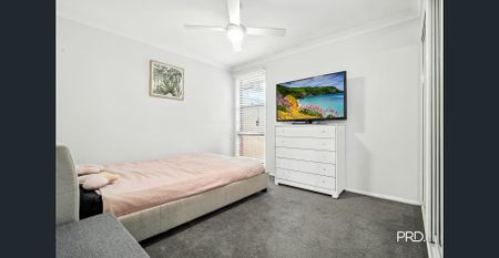 Modern Family Home with Multiple Living Areas - Photo 2