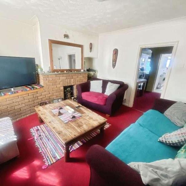 Sutton Road, Kidderminster, DY11 - Photo 1