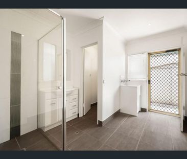 NEAT AND TIDY UNIT - Photo 4