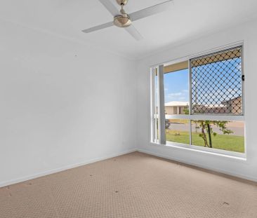 Modern Coastal Living in a Sought After Estate - Photo 4