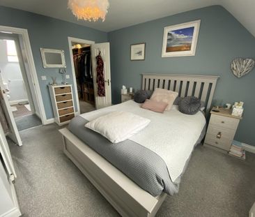 3 bedroom semi-detached house to rent - Photo 5