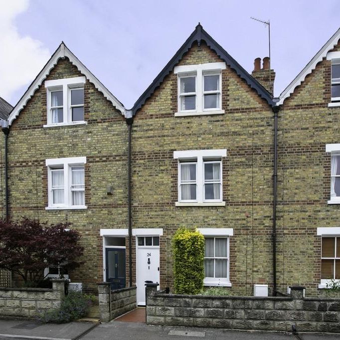 1 bedroom in a house share to rent - Photo 1