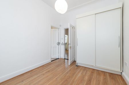 Apartment to rent in Dublin, Dún Laoghaire - Photo 4