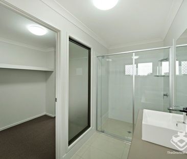 Massive Main Bedroom & WIR - Photo 2