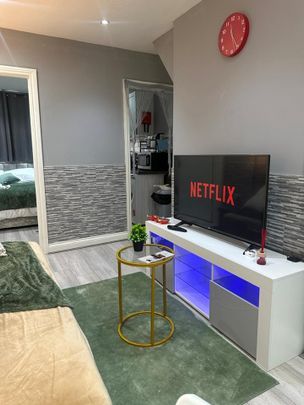 1 Bed Flat, Stoney Stanton Road, CV6 - Photo 1