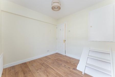 28 Lisburn Street, Royal Hillsborough, BT26 6AB - Photo 5