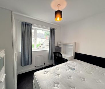 5 bedroom detached house to rent - Photo 5