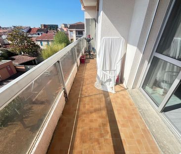 Location Appartement 2 pièces 49m² ALBI 81000 - Photo 5