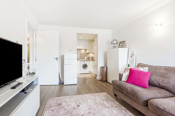 1 Bed Flat, Belvedere Heights, NW8 - Photo 1