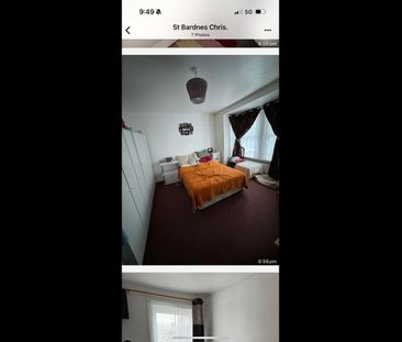 3 Bed Semi-Detached House, St Barnes Road, E6 - Photo 2