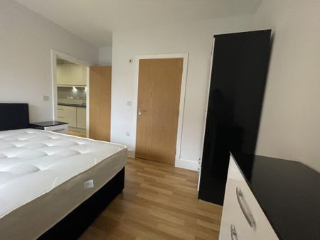 1 bedroom flat to rent - Photo 4