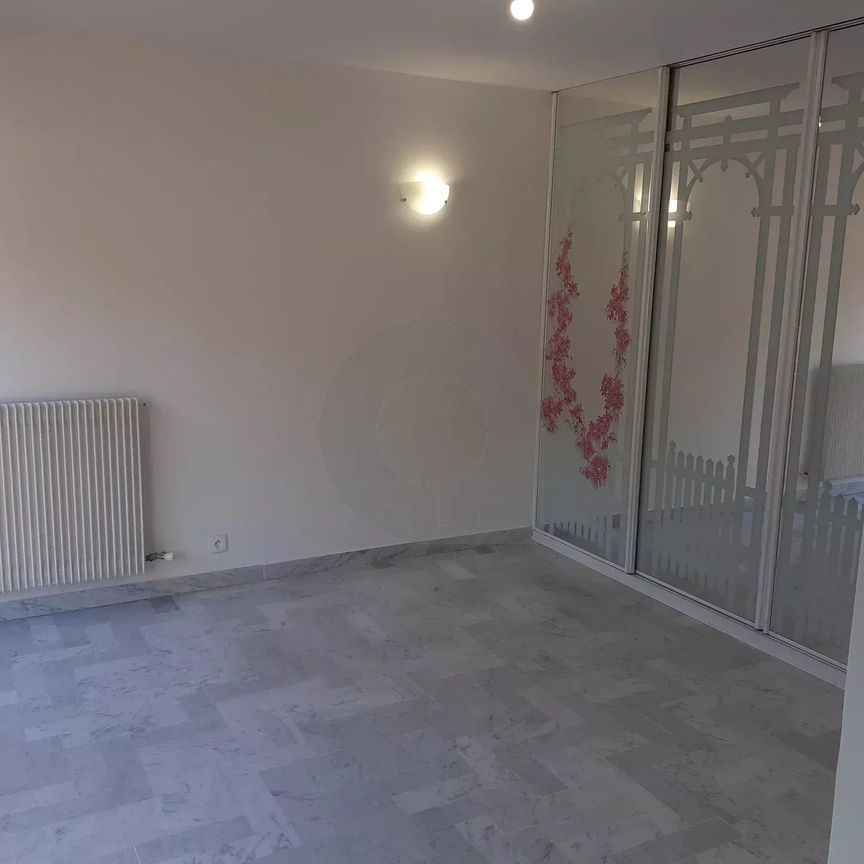 Location Appartement 1 pièce 29m² MENTON 06500 - Photo 1