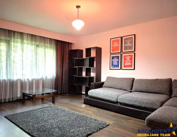 Scriitorilor, Brasov - Fotografie 1