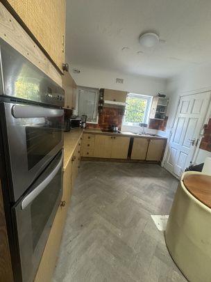 Room in a Shared House, Heathfield Road, B19 - Photo 1