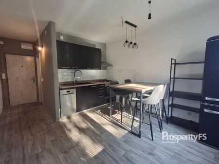 Pronájem světlého bytu 2+kk s balkonem - Фото 2
