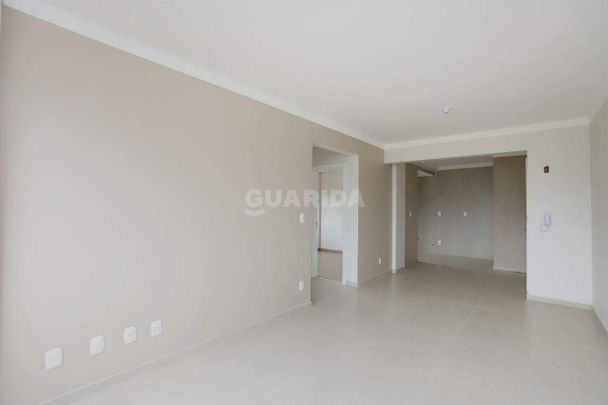 Apartamento com 2 dormitórios, 1 suíte e 2 vagas de garagem no bairro Petrópolis - COD: 18221 - Photo 1