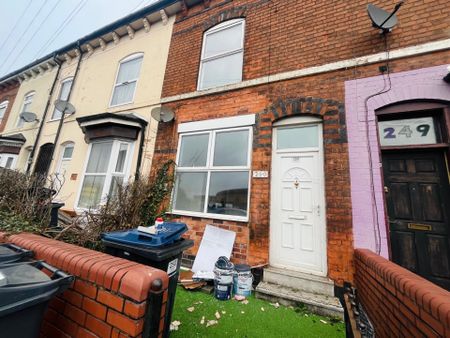 LodgeRoad, Hockley, BIRMINGHAM - Photo 2